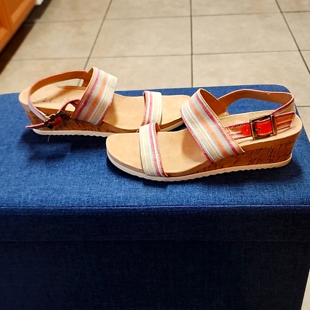 Abella Comfort Womens Sandals Size 7M